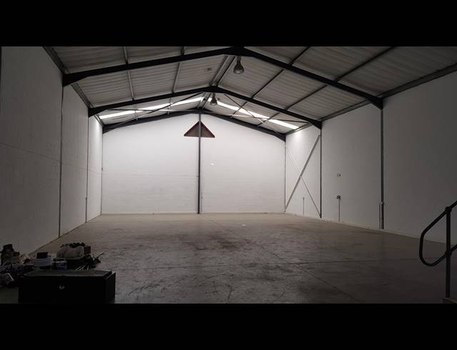 325M² FACTORY TO LET IN SAXENBURG PARK 1